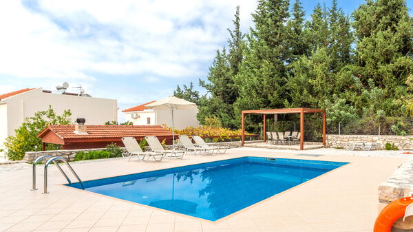 Villa Giorgos: pool, Udendørs, Udvendige