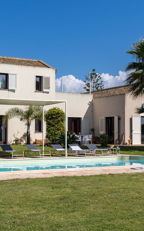 Villa Casale: Have, pool, Udendørs, Udvendige