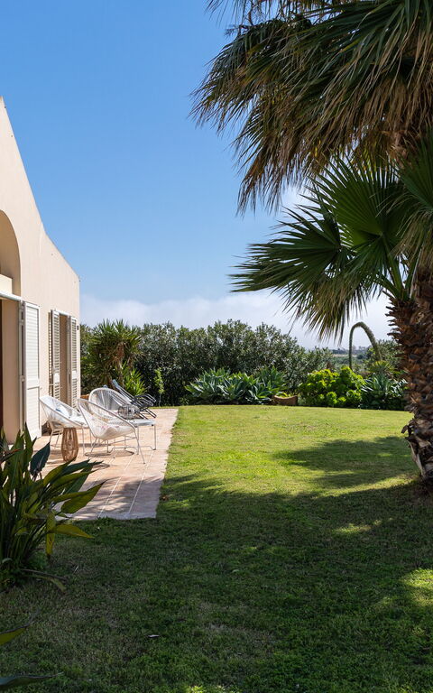 Villa Casale: Have, Udendørs, Udvendige