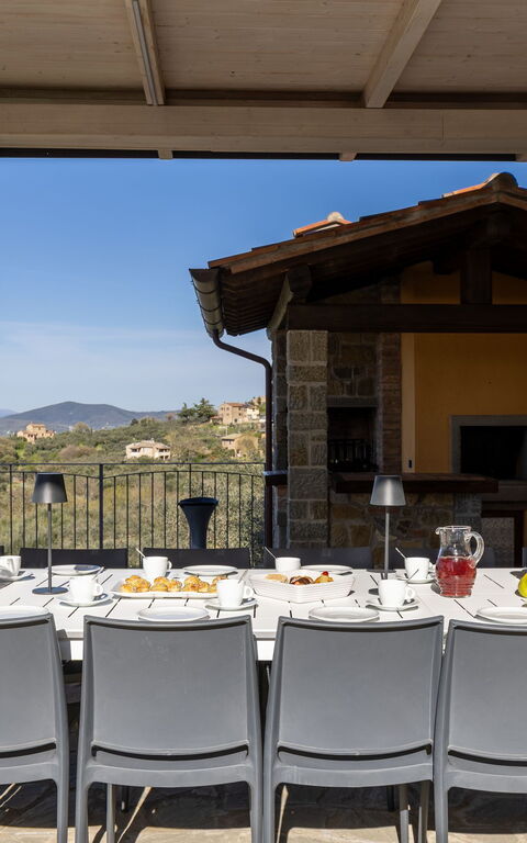 Villa Acquaviva: Altan / terrasse / gårdhave, Have