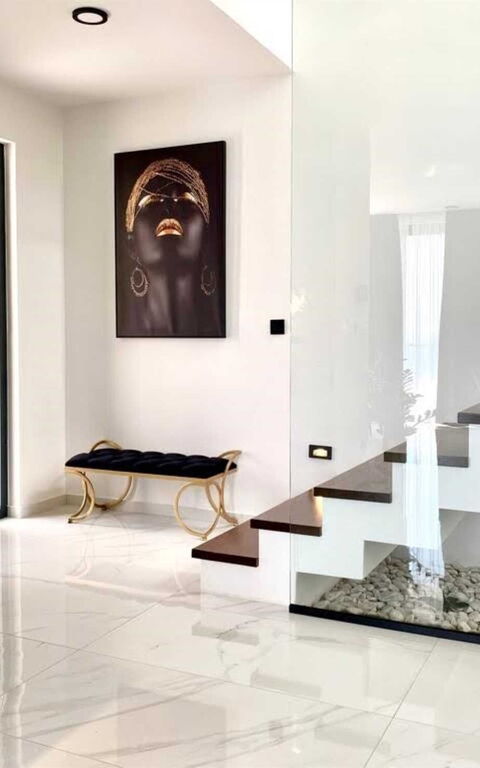 Villa Nikta: Hovedindgang, Værelsesoplysninger