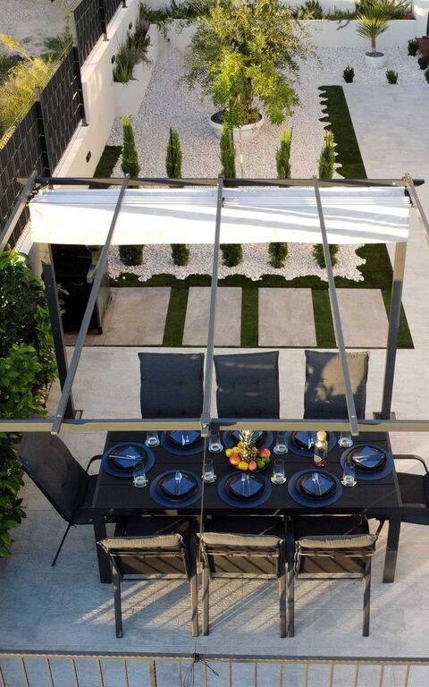 Villa Nikta: Altan / terrasse / gårdhave, Udendørs