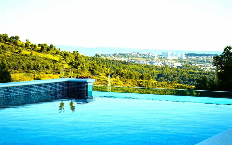 Villa Nikta: By, pool