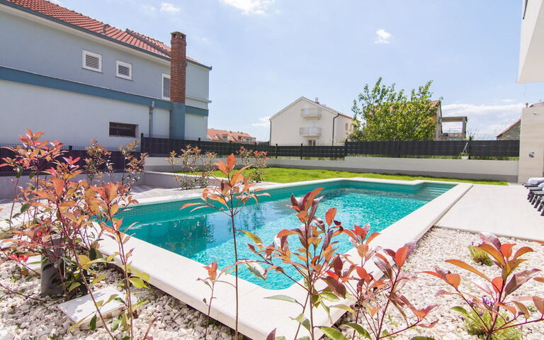 Villa Orvas 190: Altan / terrasse / gårdhave, pool