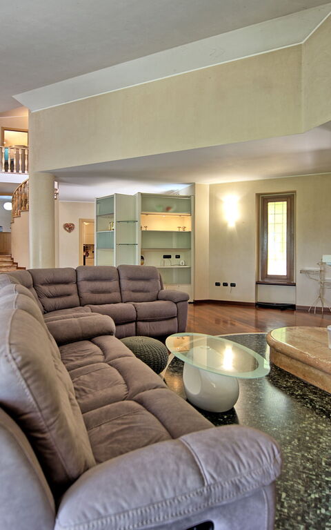 Villa Paradiso: Frokostlokale, Stue