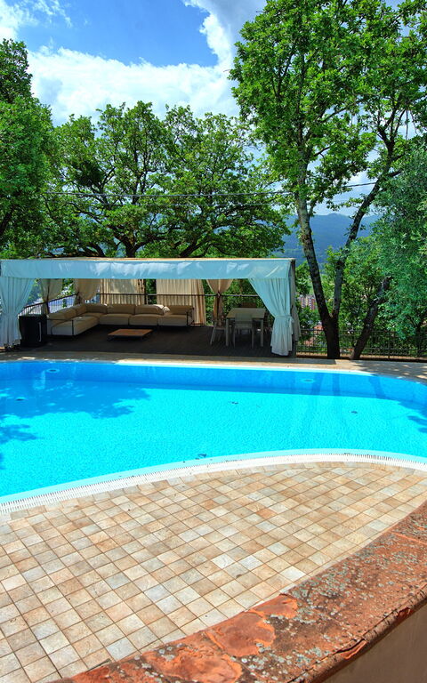 Villa Paradiso: Have, pool