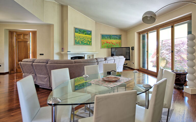 Villa Paradiso: Frokostlokale, Stue