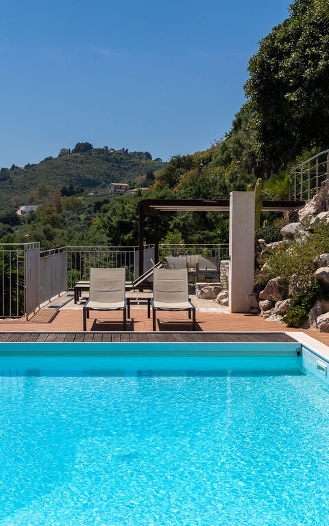 Villa Petra: pool, Udendørs, Udvendige