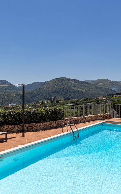 Villa Petra: pool, Udendørs, Udvendige