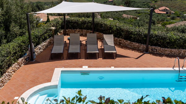 Villa Petra: pool, Udendørs, Udvendige