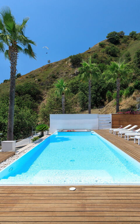 Villa Elysium: pool, Udendørs, Udvendige