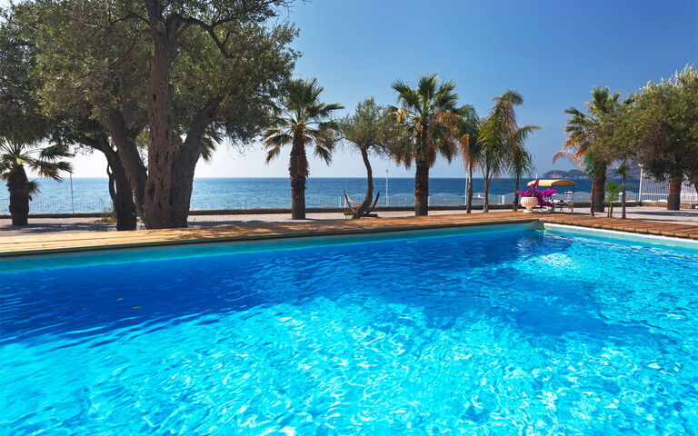 Villa Bellasia: pool, Udendørs, Udvendige, Visninger