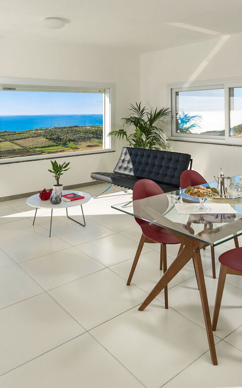 Villa Giglio Di Mare: Frokostlokale, Stue