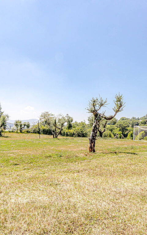 Chateau La Siroque: Have, Udendørs, Udvendige