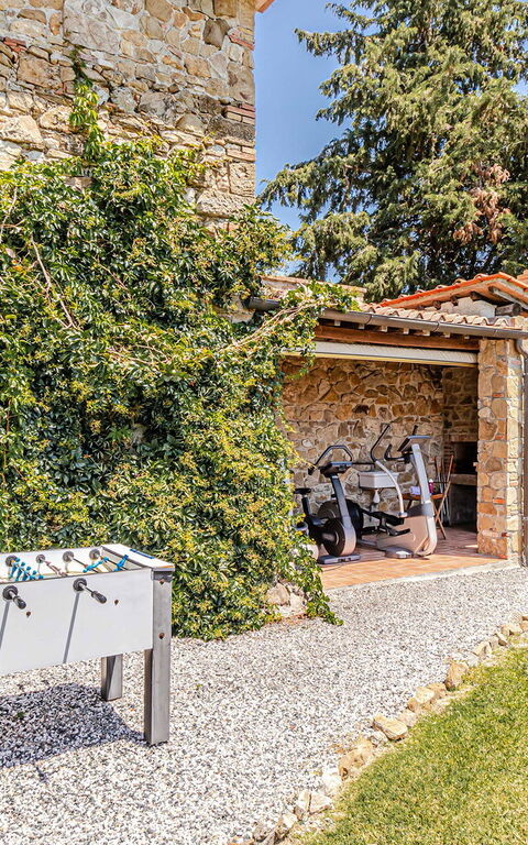 Chateau La Siroque: Have, Udendørs, Udvendige