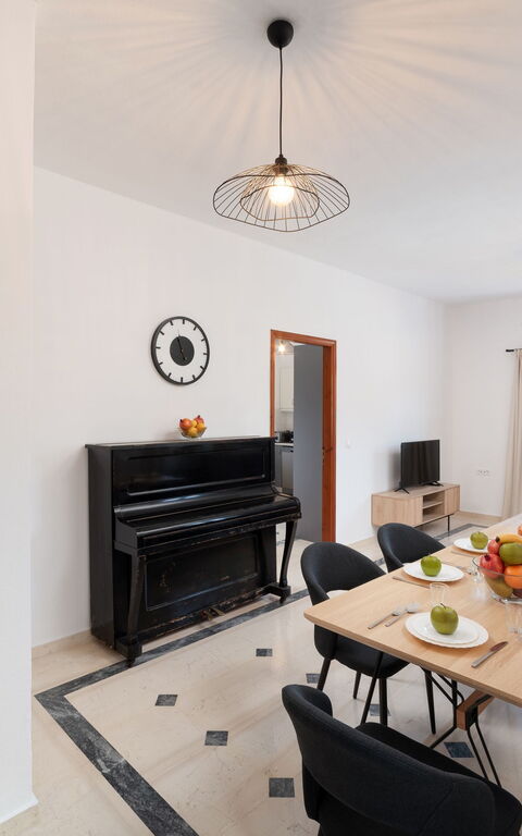 Klapas: Frokostlokale, Stue