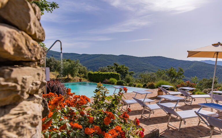 Casale Della Torre: pool, Udendørs, Visninger