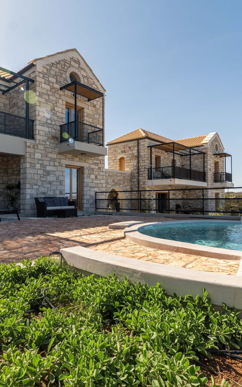 Villa Seiri: pool, Udendørs, Udvendige