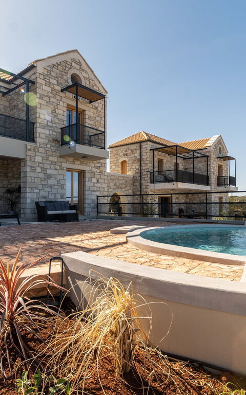 Villa Seiri: pool, Udendørs, Udvendige