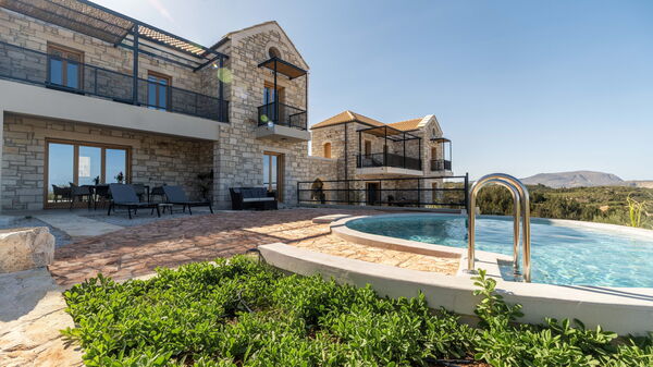 Villa Seiri: pool, Udendørs, Udvendige