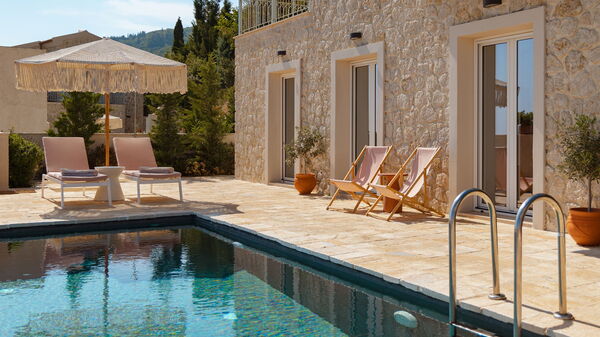 Villa Thea Mare Levantes