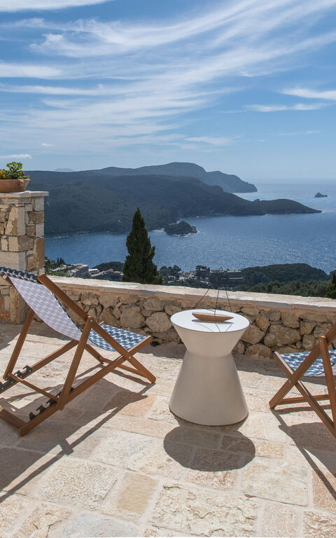 Villa Thea Mare Maistro: Altan / terrasse / gårdhave, soveværelse