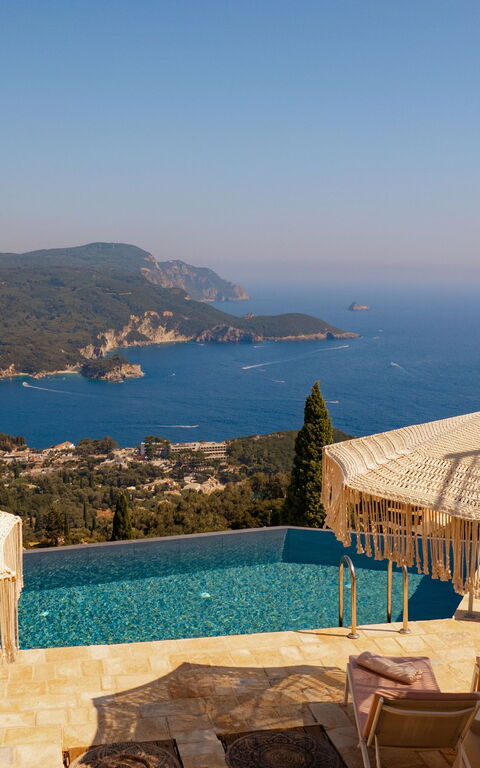 Villa Thea Mare Maistro