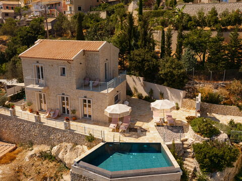 Villa Thea Mare Maistro