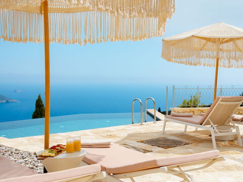 Villa Thea Mare Maistro