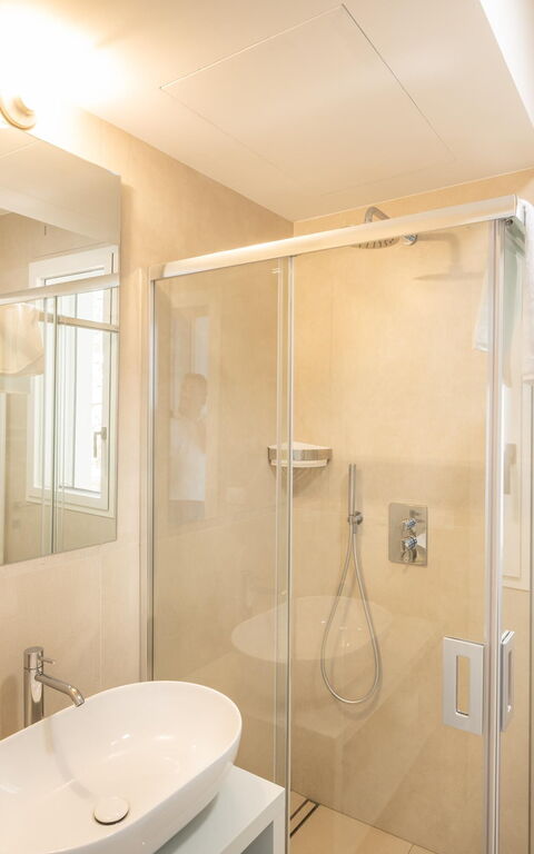 Marinaia Archi: Badeværelse