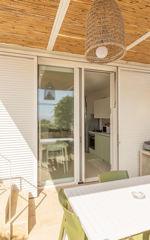 Marinaia Panorama: Udendørs, Udvendige