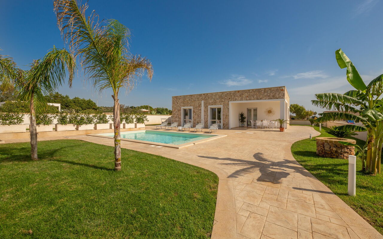 Villa Palibella: Have, Hovedindgang, pool, Udendørs, Udvendige