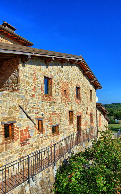 Torre: Udendørs, Udvendige