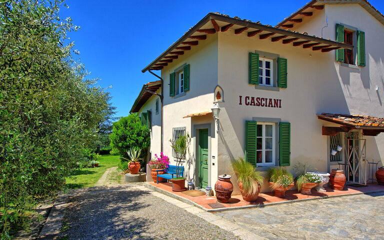 Villa Casciani: Udendørs, Udvendige