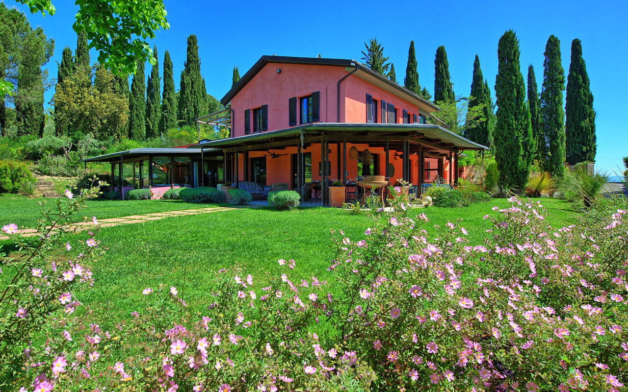 Villa Barbarella: Have, Udendørs