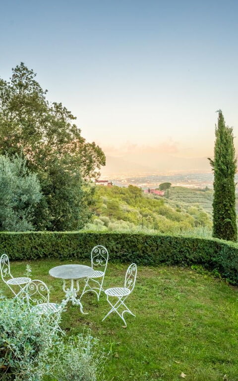 Villa Mami: Have, Udendørs, Udvendige, Visninger