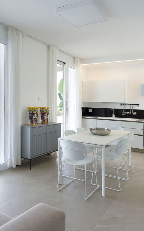 Villa Paradisus: Frokostlokale, Køkken, Stue