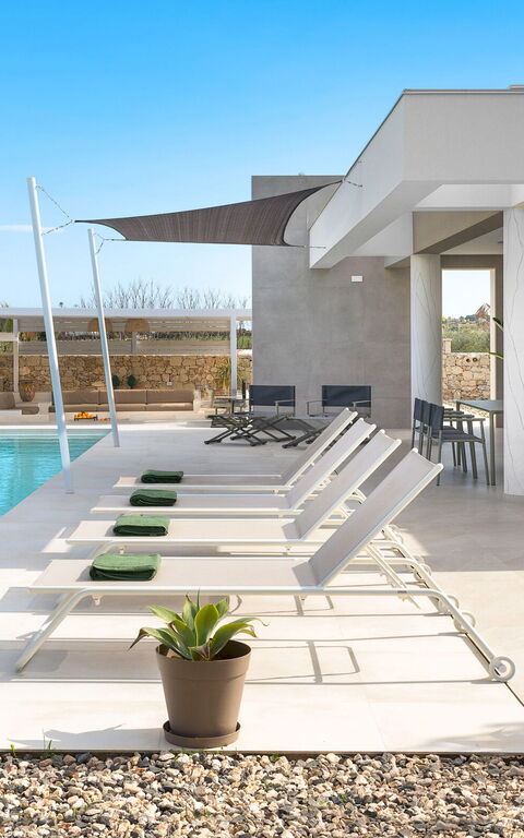 Villa Paradisus: Altan / terrasse / gårdhave, pool, Udendørs, Udvendige