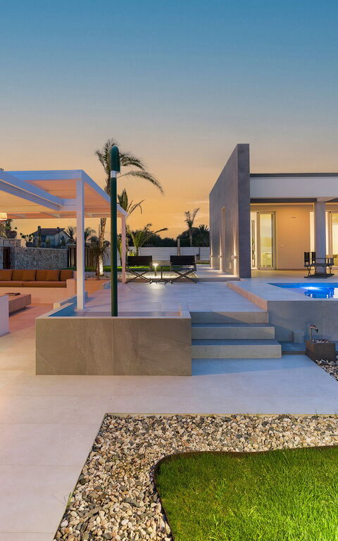 Villa Paradisus: Have, pool, Udendørs, Udvendige