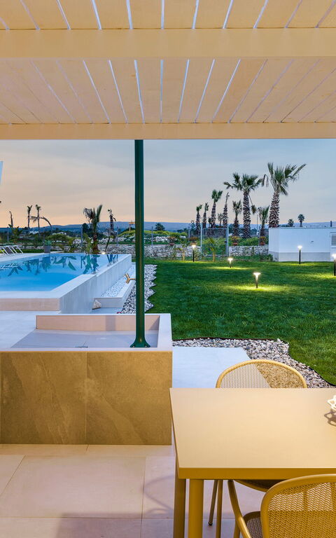 Villa Paradisus: Altan / terrasse / gårdhave, Have, Udendørs, Udvendige