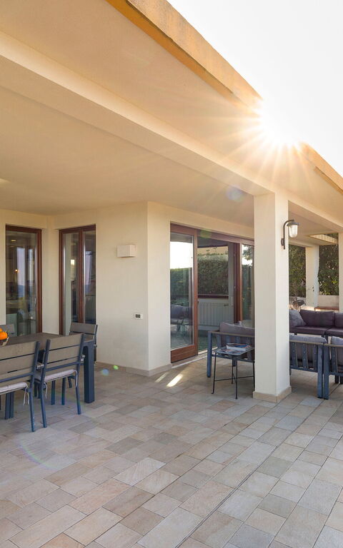 Villa Coralia: Udendørs, Udvendige