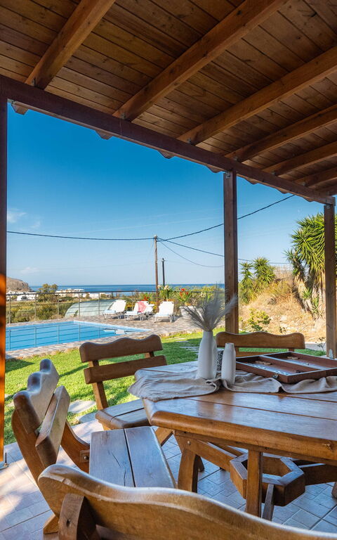 Villa Rose: Have, pool, Udendørs, Udvendige, Visninger