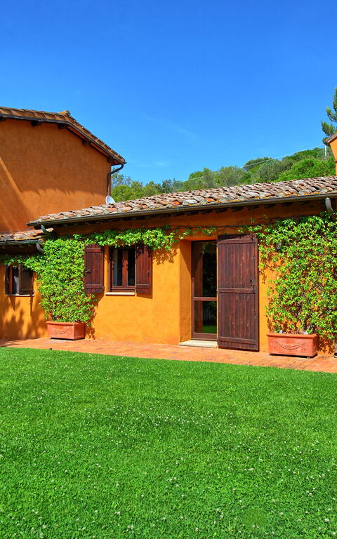 Casale Argentario: Have, Udendørs