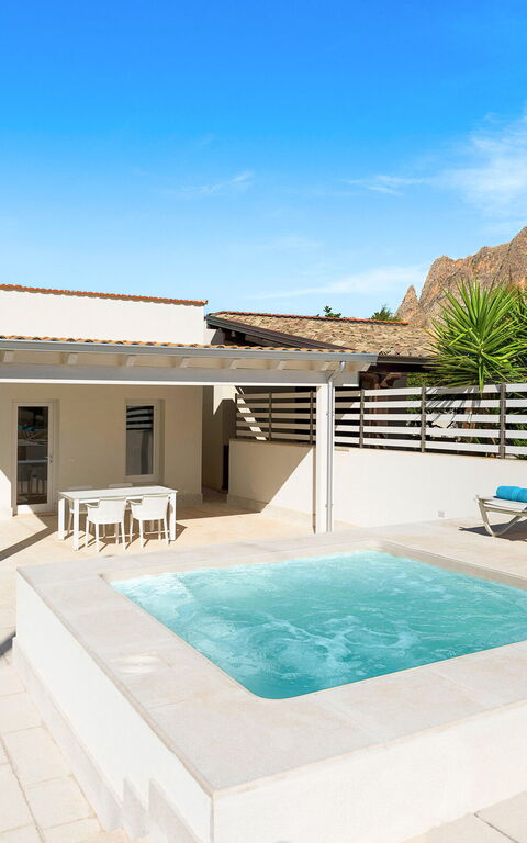 La Siesta: pool, Udendørs, Udvendige