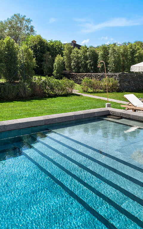 Villa Acqua Marina: Have, pool, Udendørs, Udvendige