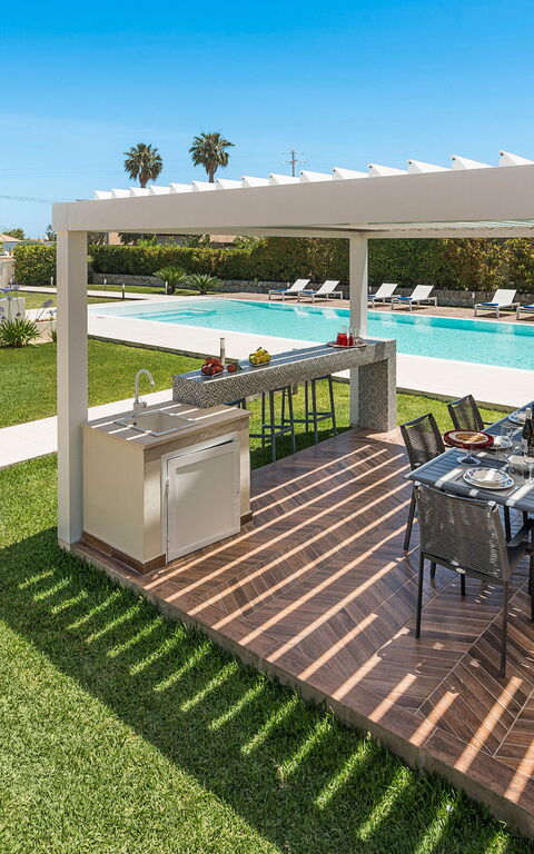 Villa Dilecta: Altan / terrasse / gårdhave, Have, pool, Udendørs, Udvendige