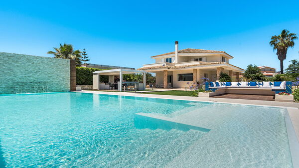 Villa Dilecta: pool, Udendørs, Udvendige