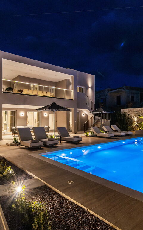 Villa Serenity: pool, Udendørs, Udvendige, Visninger