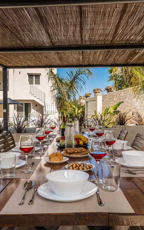 Villa Serenity: Altan / terrasse / gårdhave, Udendørs, Udvendige