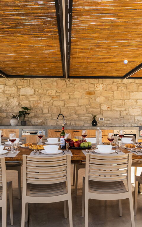 Villa Serenity: Altan / terrasse / gårdhave, Udendørs